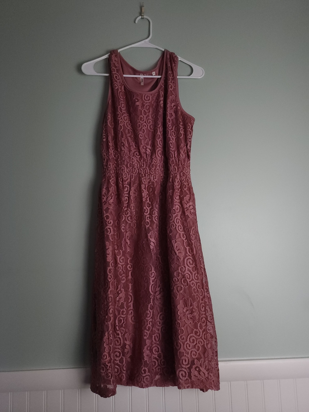 Sleeveless Lace Maxi Dress in Dusty Rose